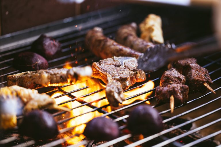 Read more about the article Woolton Farm launches new South African BBQ kitchen