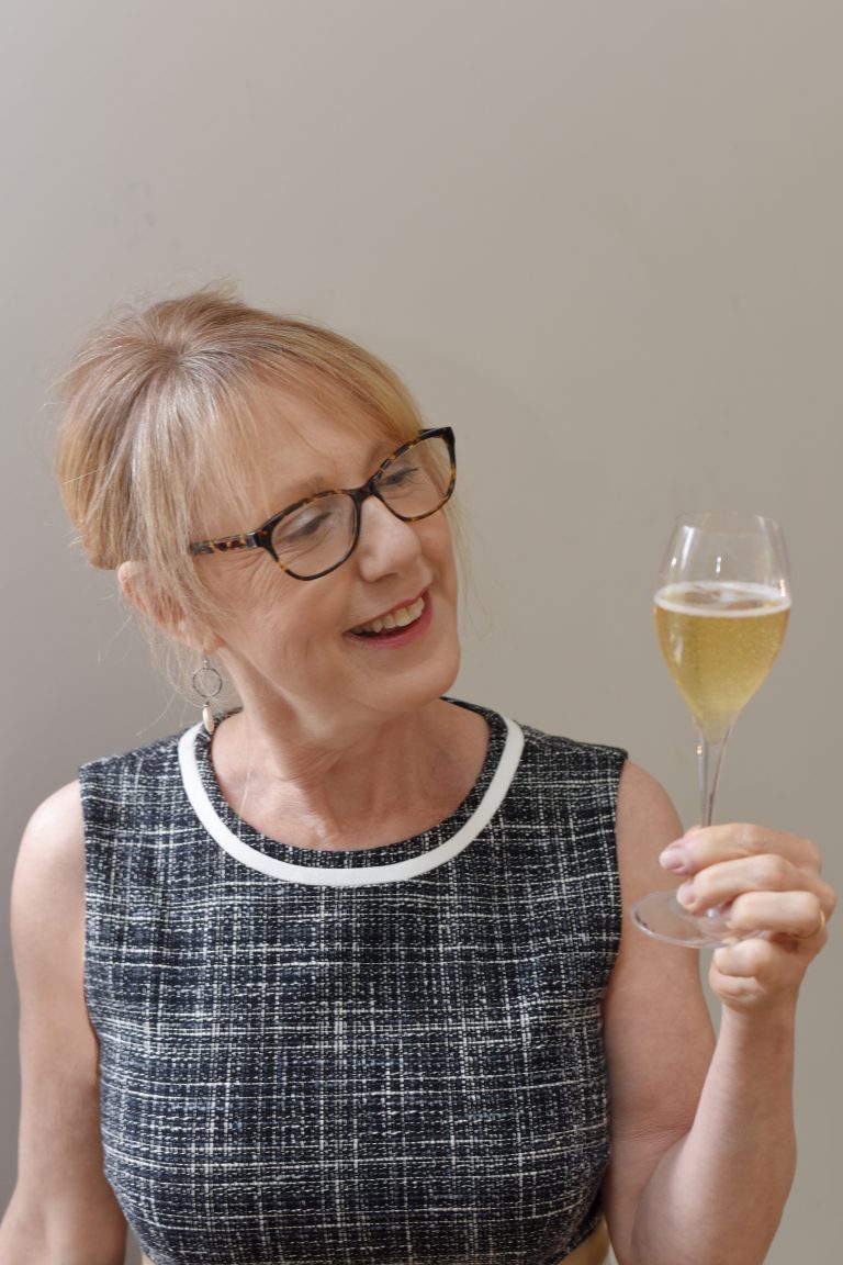 Read more about the article The English Wine Diaries Episode 33 – Susy Atkins